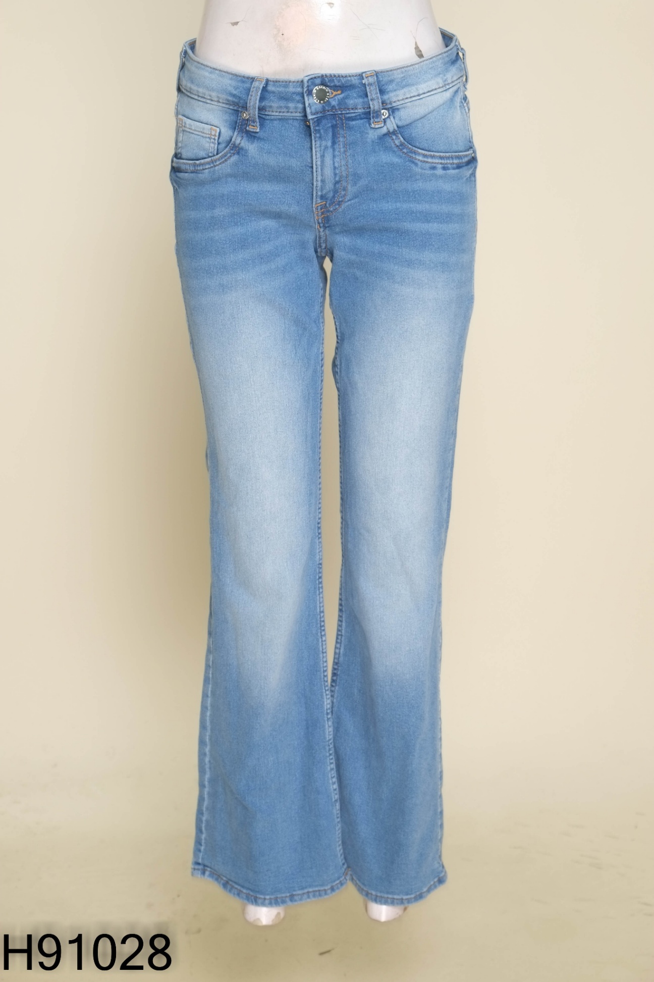 Quần jeans HM xanh trơn