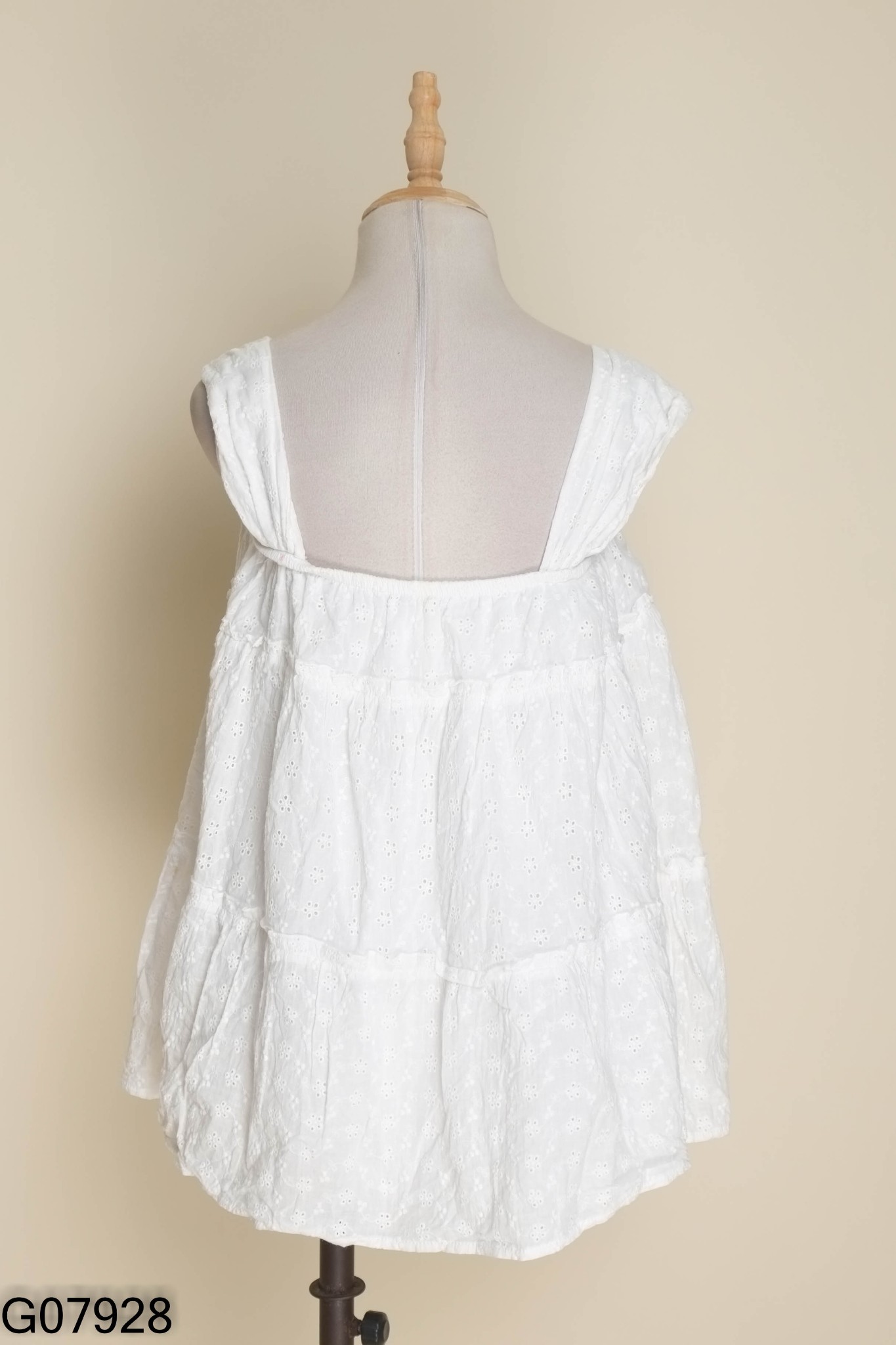 Áo babydoll trắng LOLLIE thêu hoa