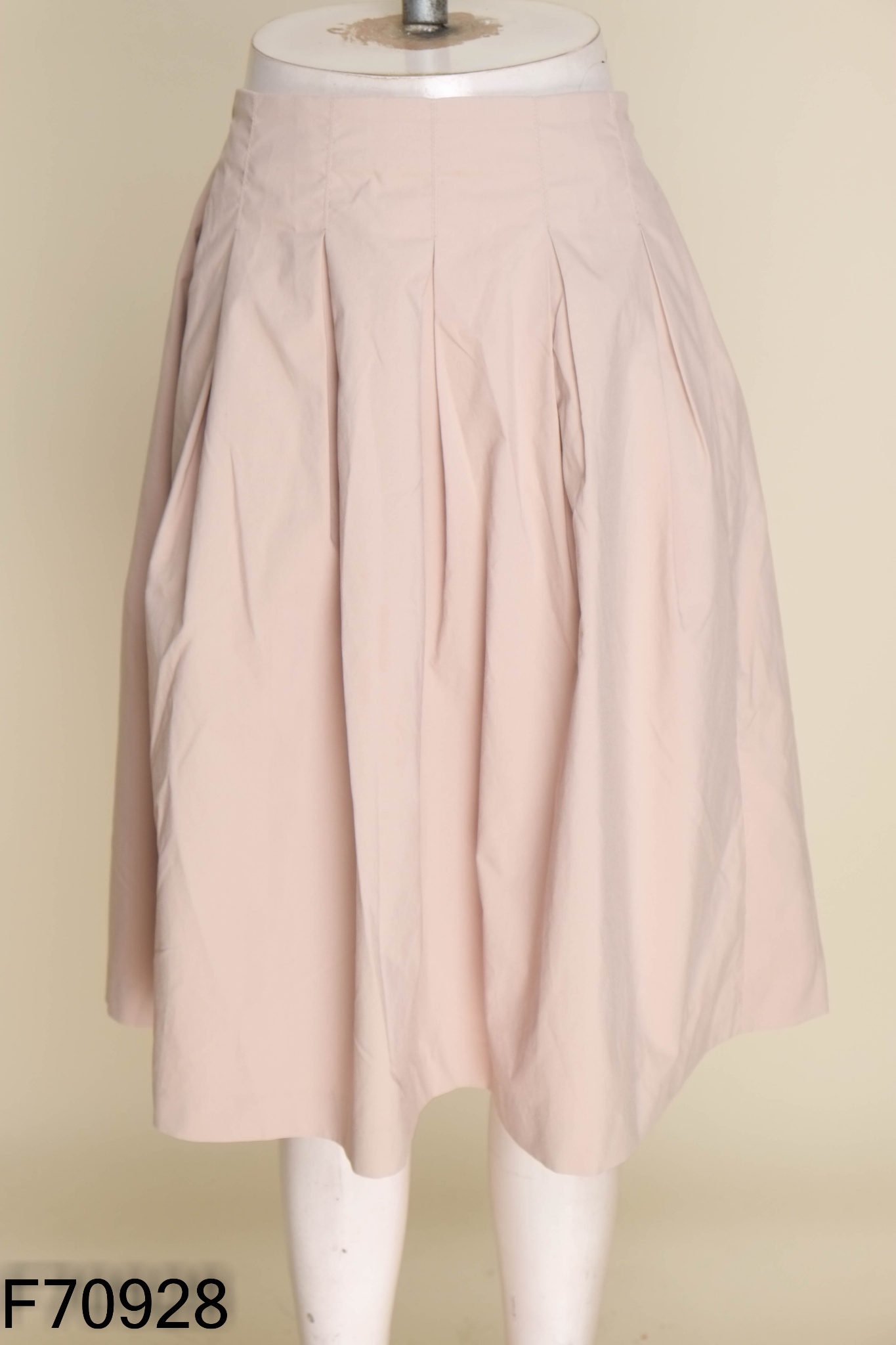 Chân váy UNIQLO be trơn