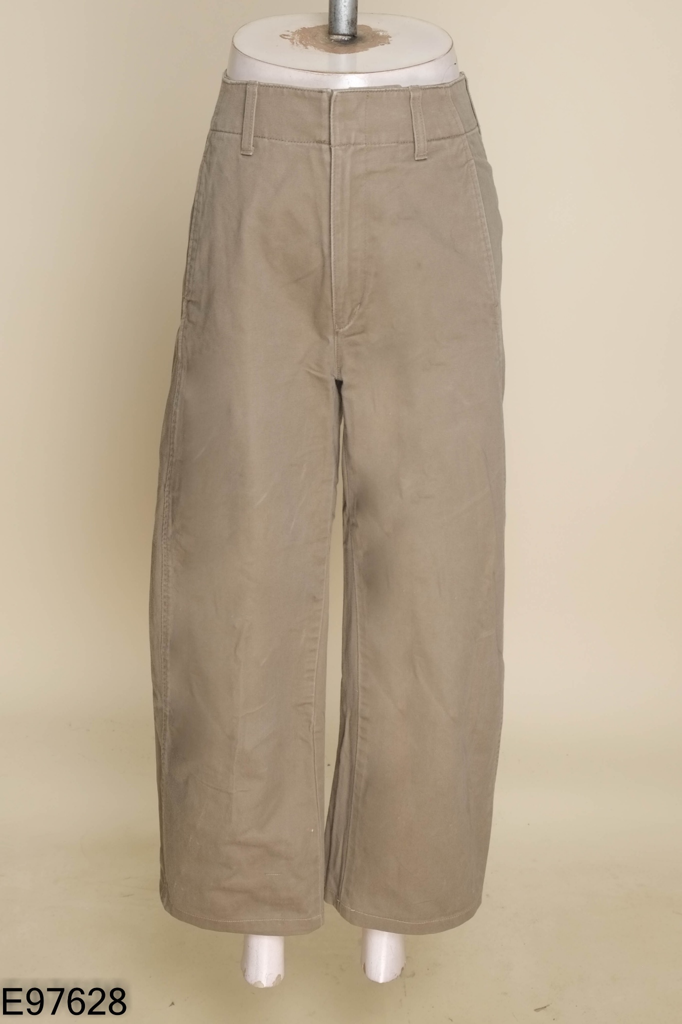 Quần UNIQLO kaki ống rộng