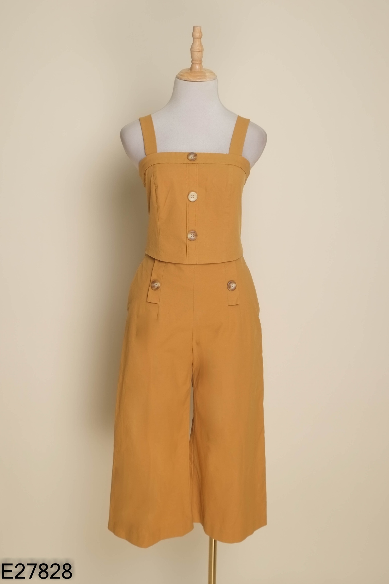 Set IVY MODA nâu áo hai dây + quần culottes