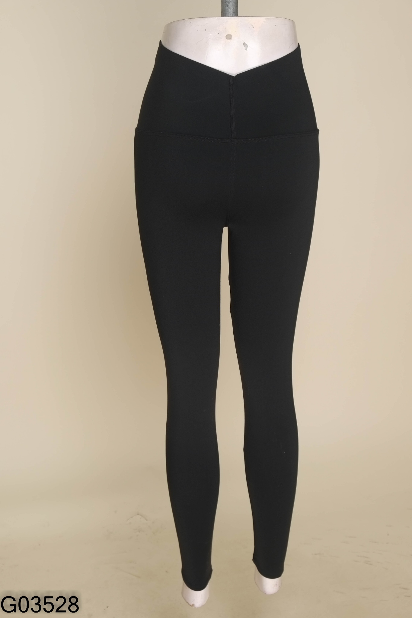 Quần leggings đen trơn