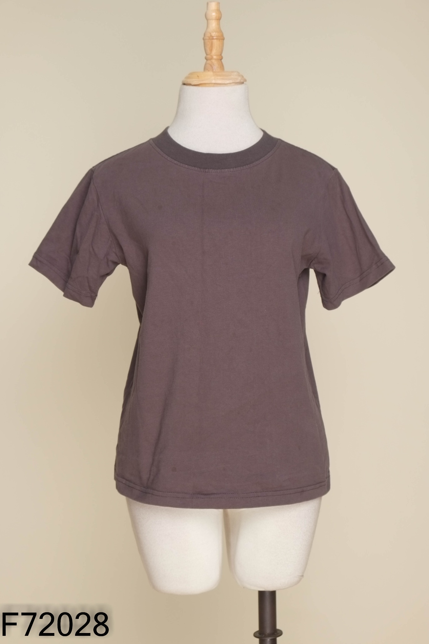 Áo thun xám đậm babytee