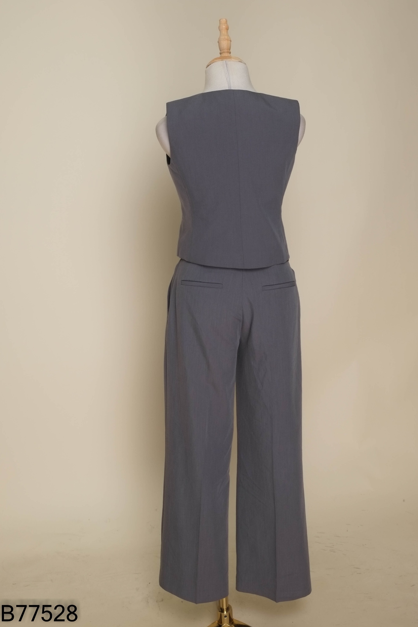 Set Áo gile xám + quần dài
