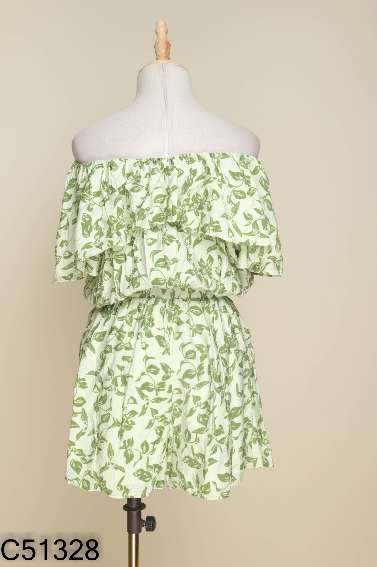 Jumpsuits trễ vai xanh họa tiết