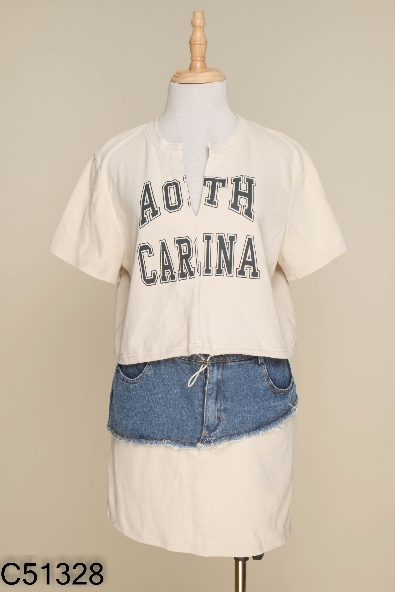 Set Áo be phối jeans xanh + chân váy