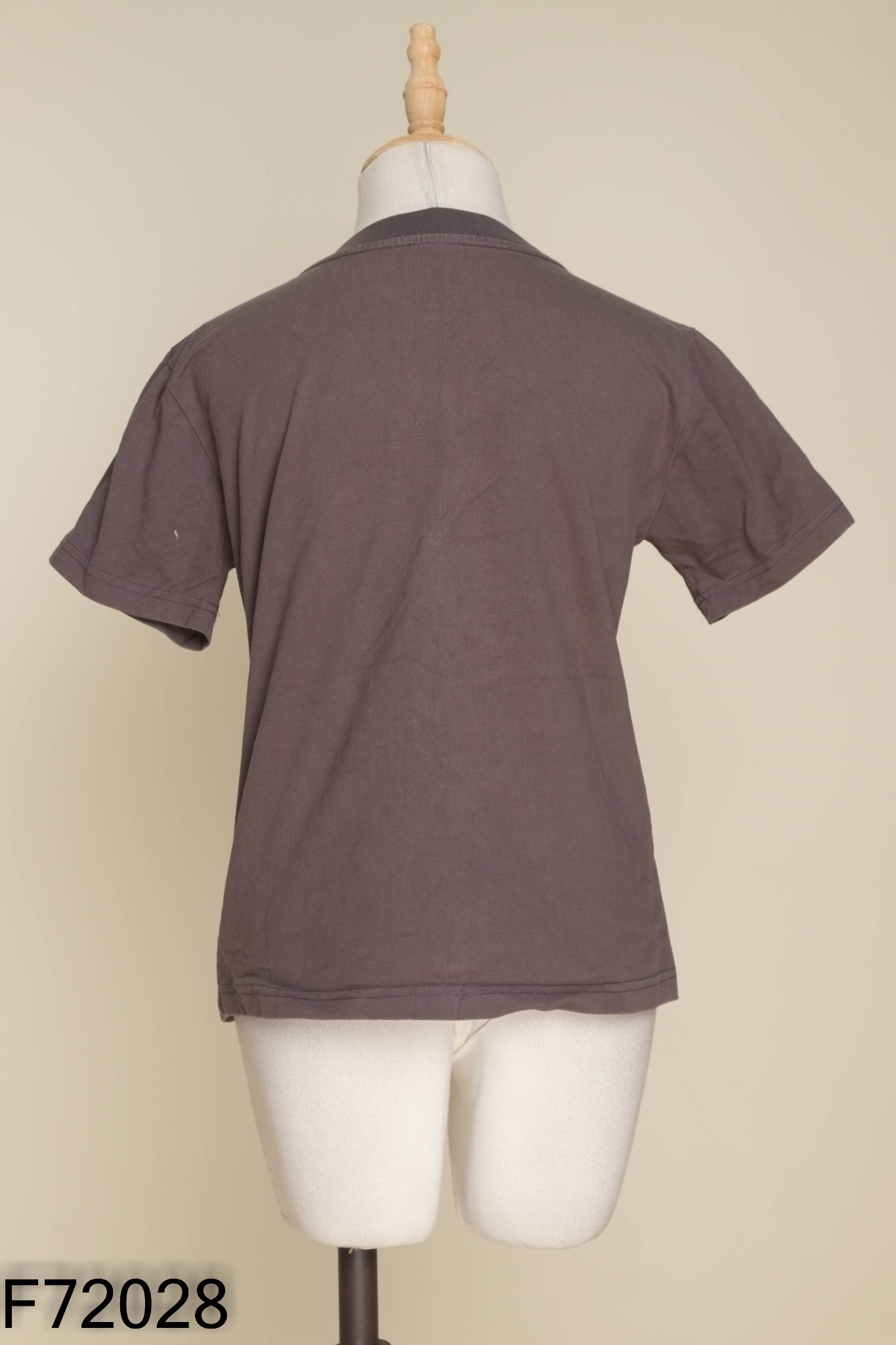Áo thun xám đậm babytee