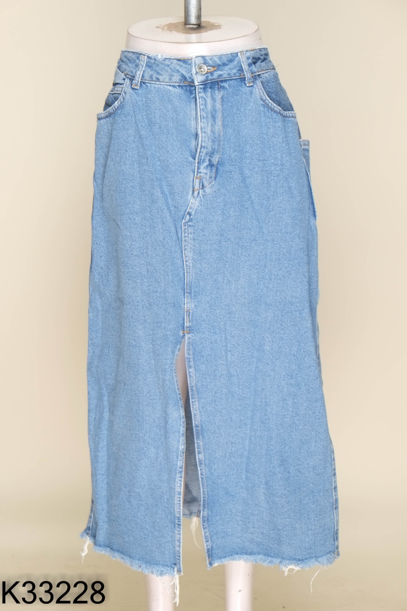 Chân váy jeans xanh dài xẻ (ZARA cắt tag)