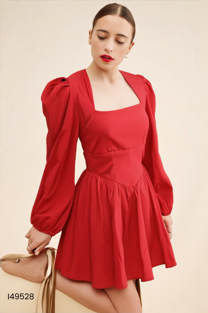 Váy MINCHOU đỏ cổ vuông