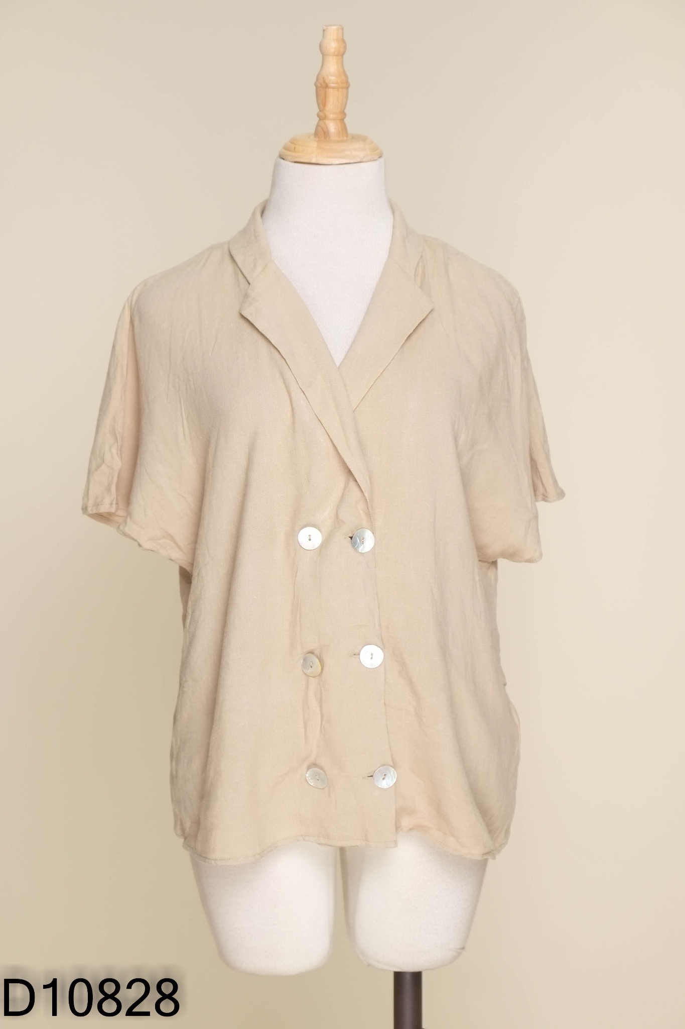 Áo ZARA nâu be cổ vest