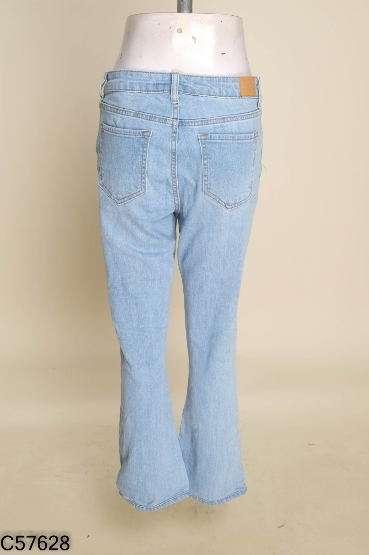 Quần CT JEANS xanh trơn ống loe