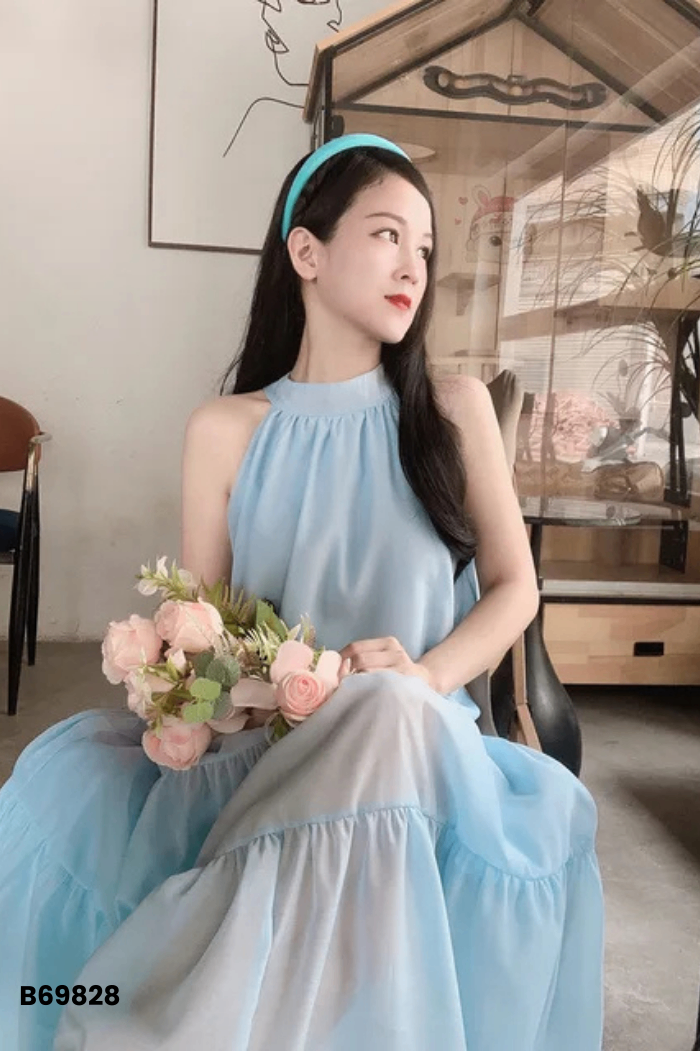 Váy cổ yếm voan xanh
