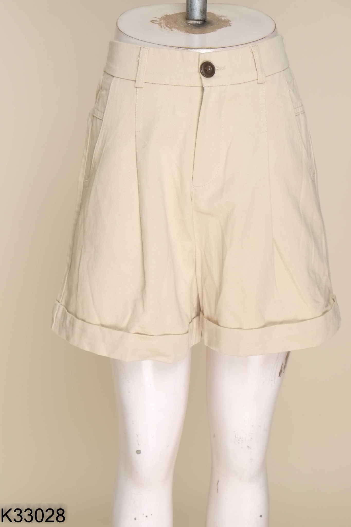 NEWTAG Quần shorts kaki be