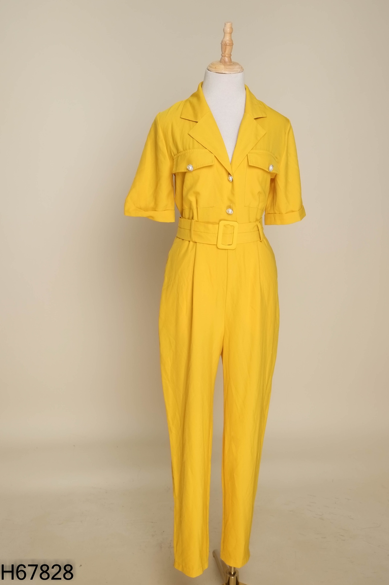Jumpsuits LYN MUSE vàng cổ vest cài khuy