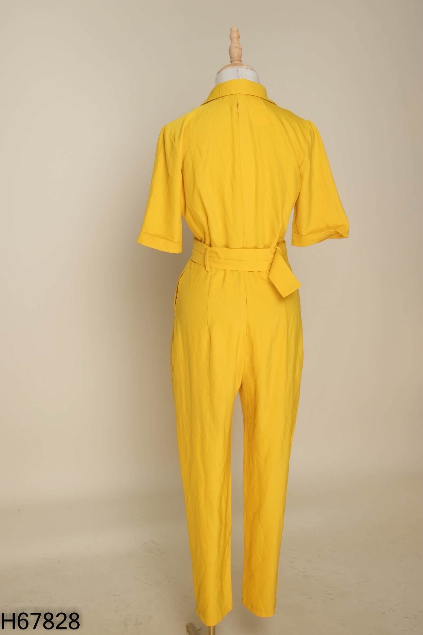 Jumpsuits LYN MUSE vàng cổ vest cài khuy