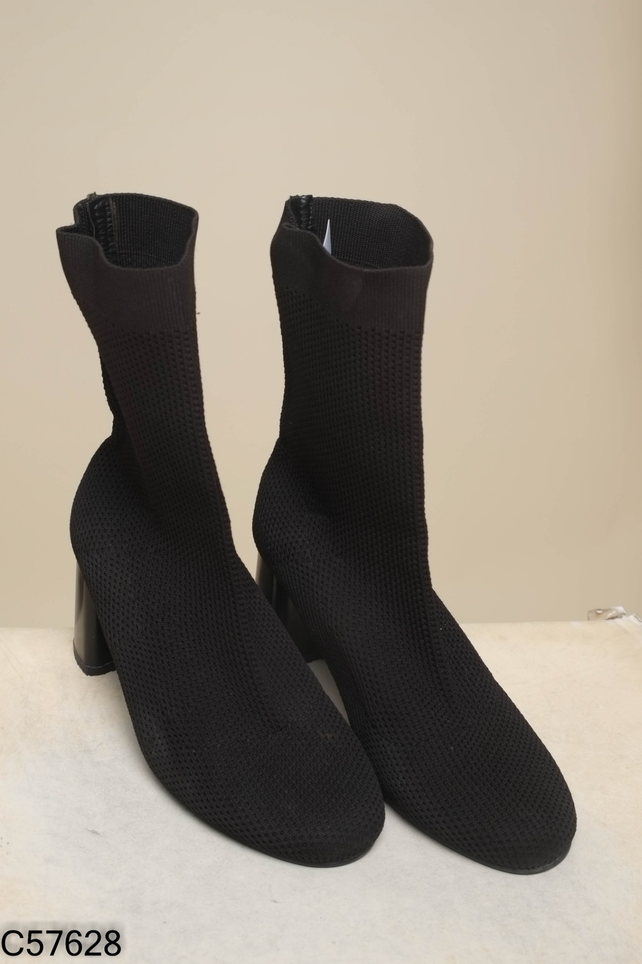 Boots đen cao gót 8P