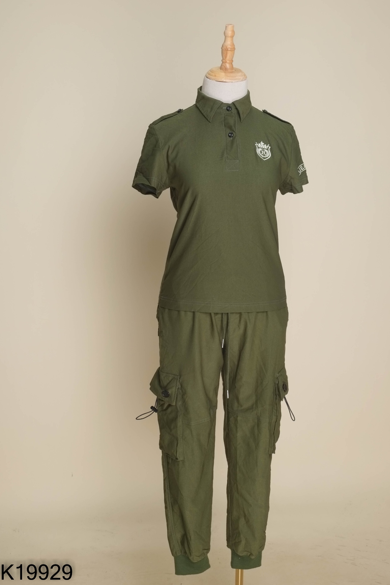 SET Áo thun + quần dài xanh trơn