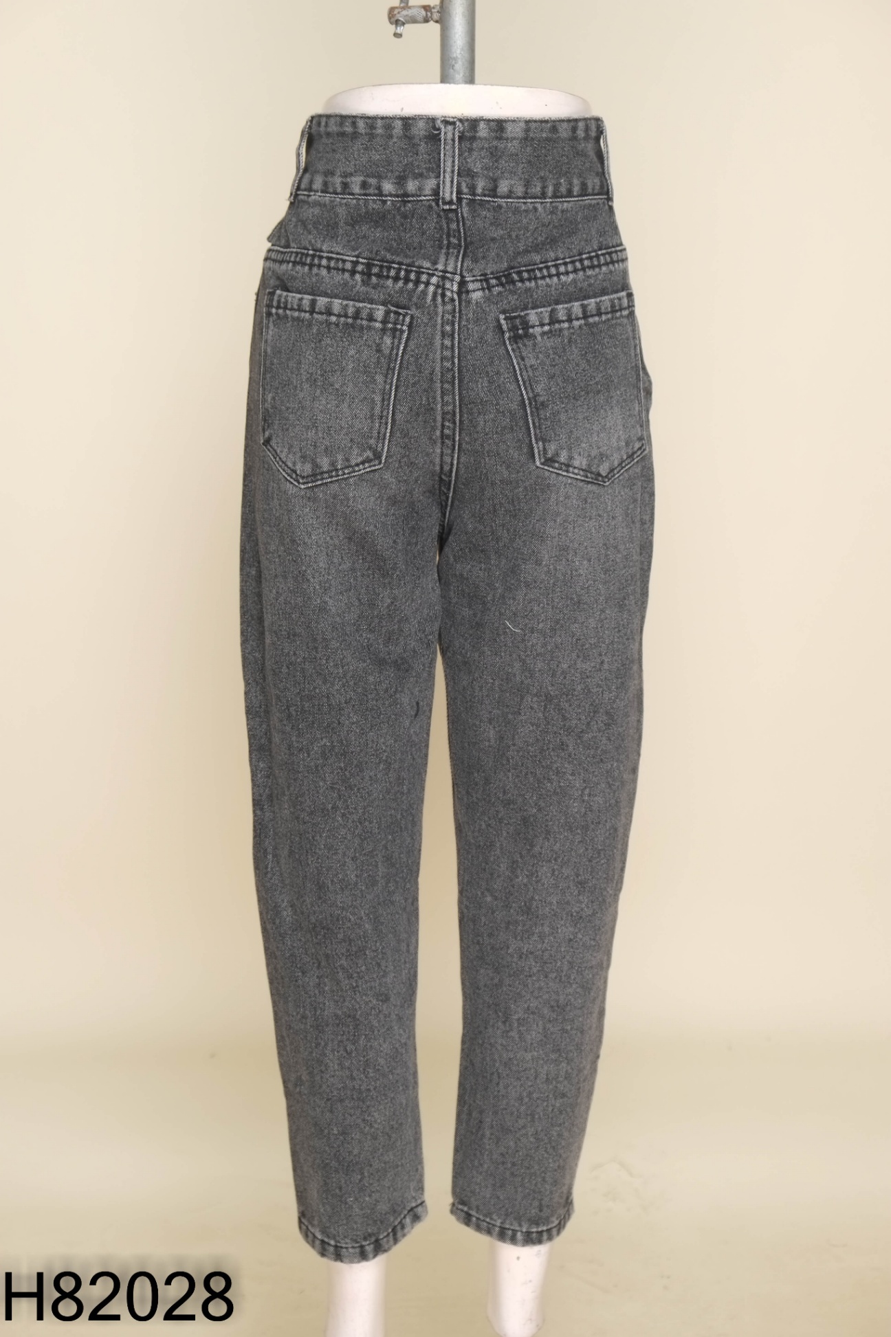 Quần jeans xám trơn 2 cúc