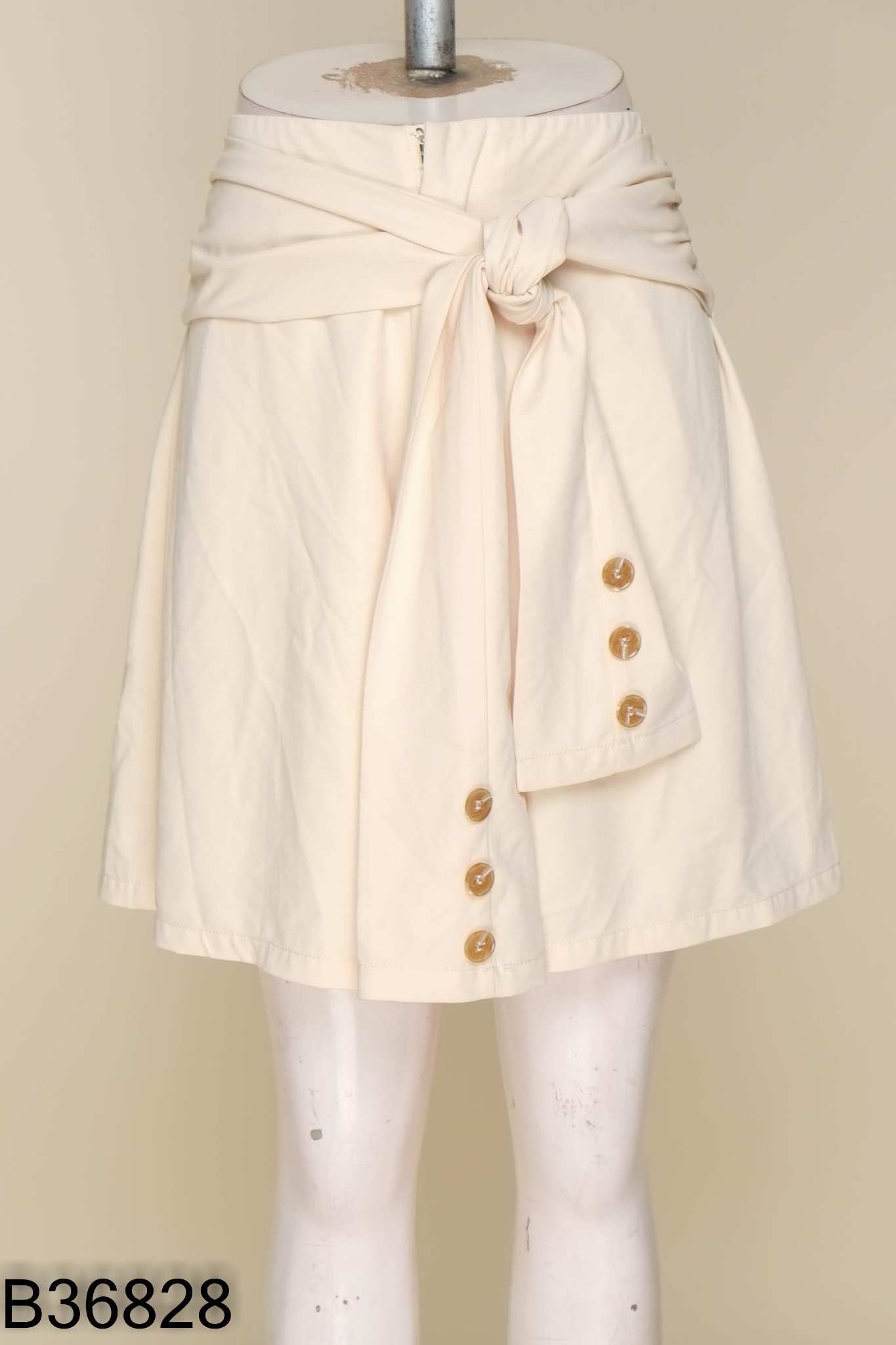 Quần shorts be thắt vạt