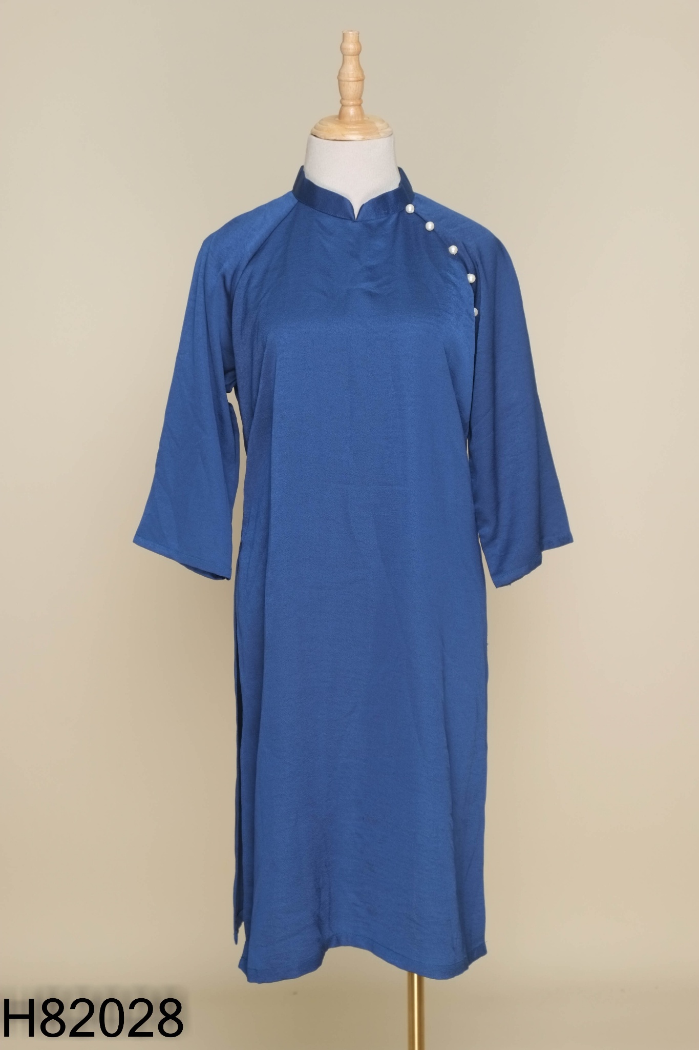 Áo dài xanh đính ngọc (KO QUẦN)