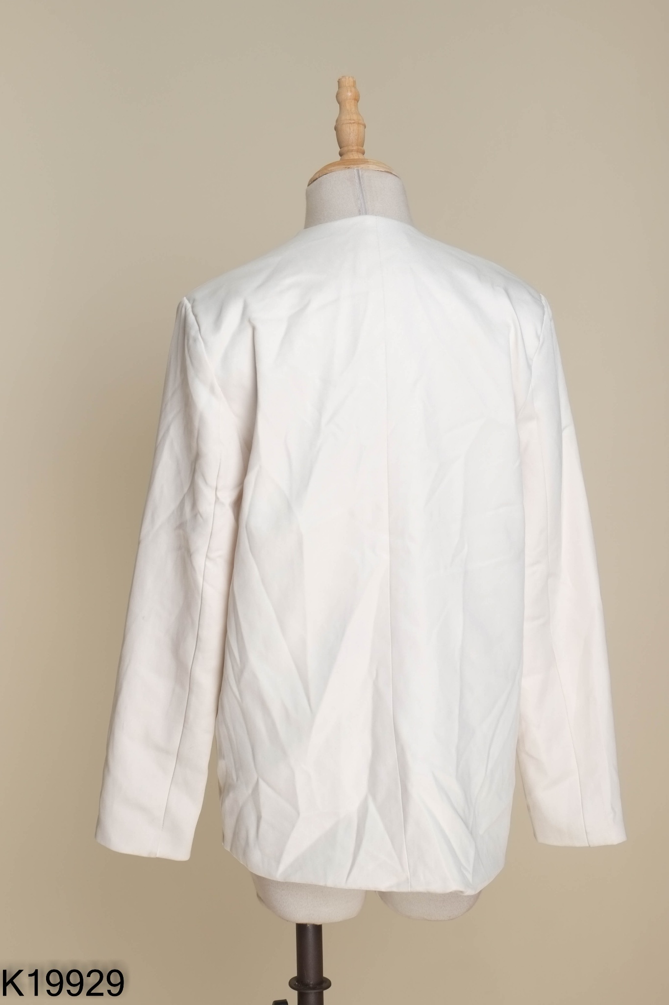 Blazer be trơn