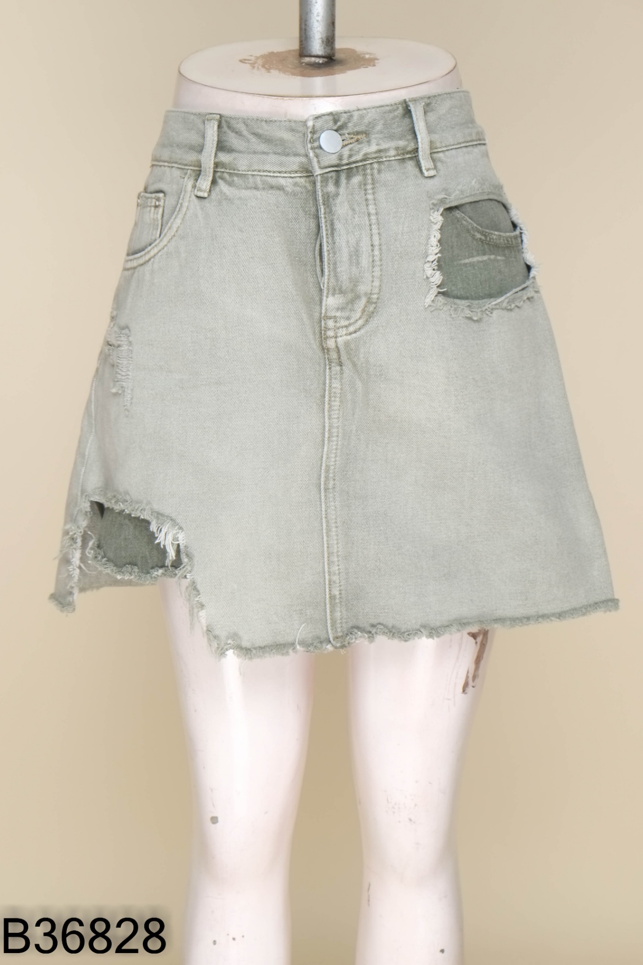 Chân váy jeans xanh rách