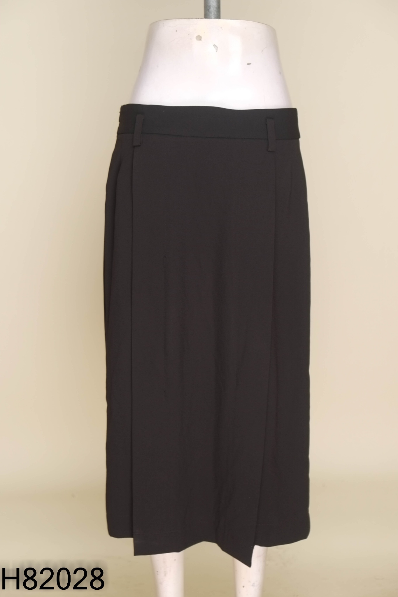 Chân váy IVY MODA đen trơn