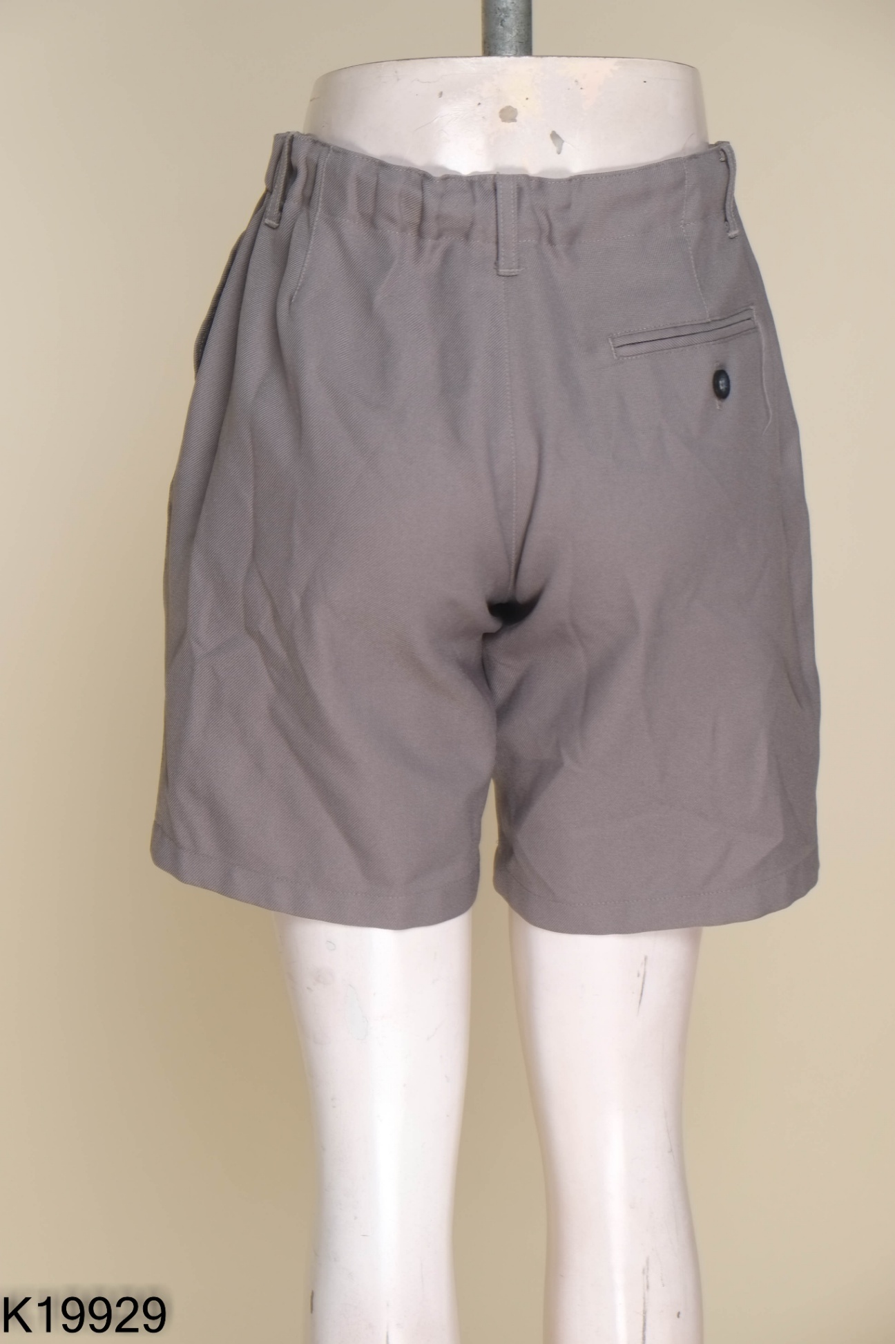 Quần short xám trơn