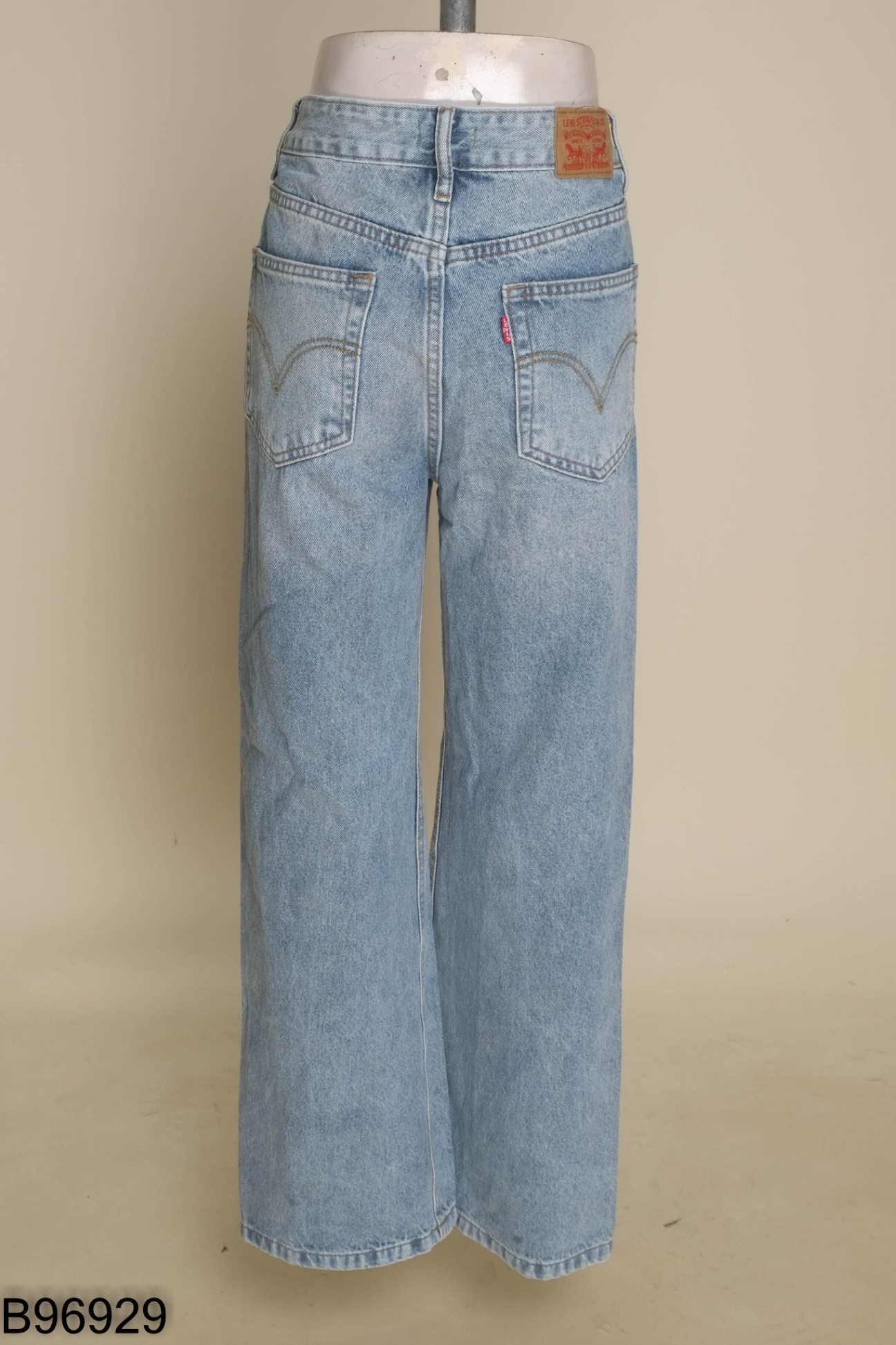 Quần jeans trơn xanh nhạt