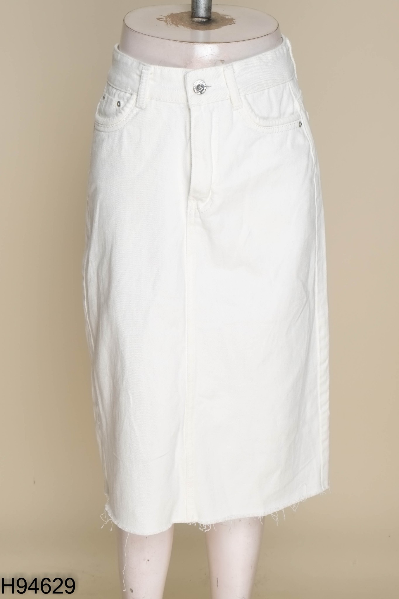Chân váy jeans trắng trơn