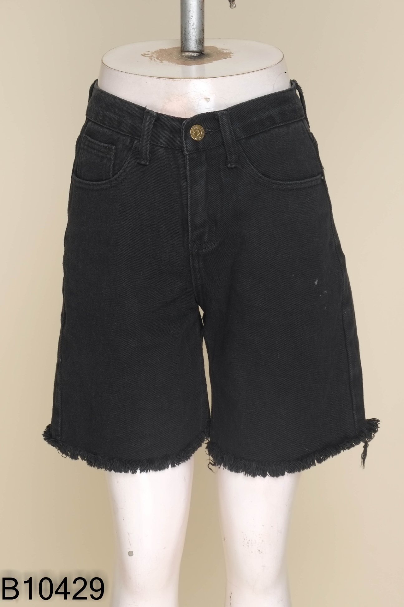 Quần short jeans đen