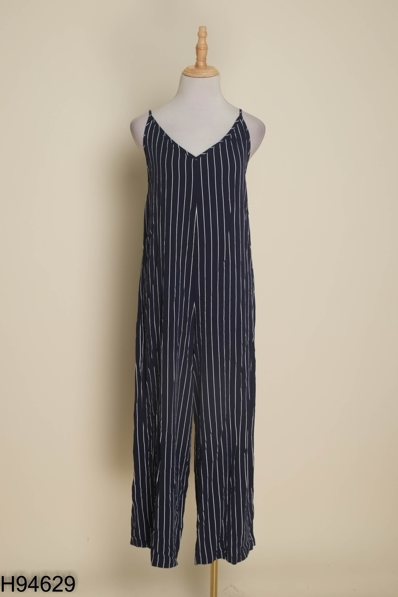 Jumpsuits hai dây xanh than sọc (MANGO cắt tag)