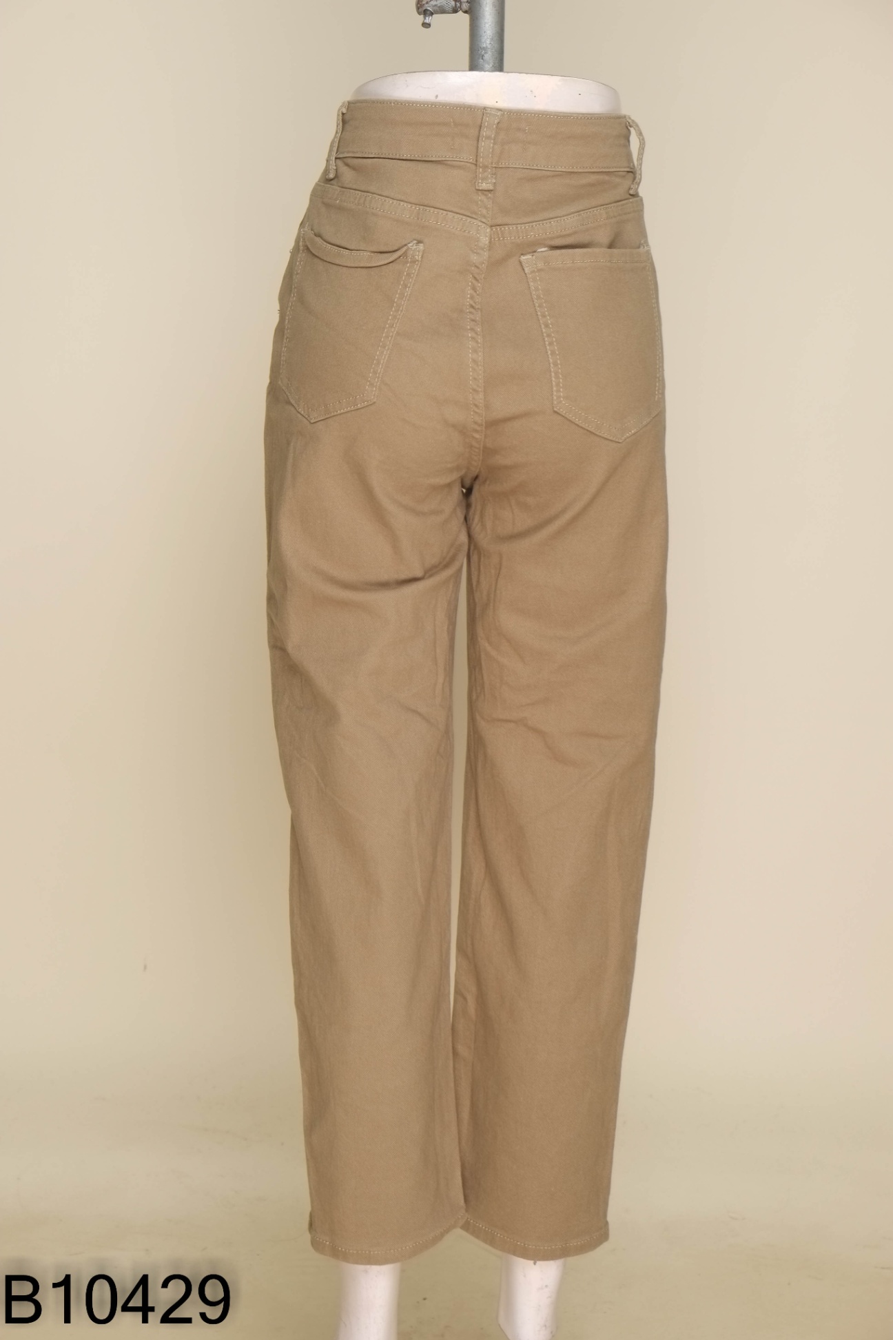 Quần jeans xanh trơn