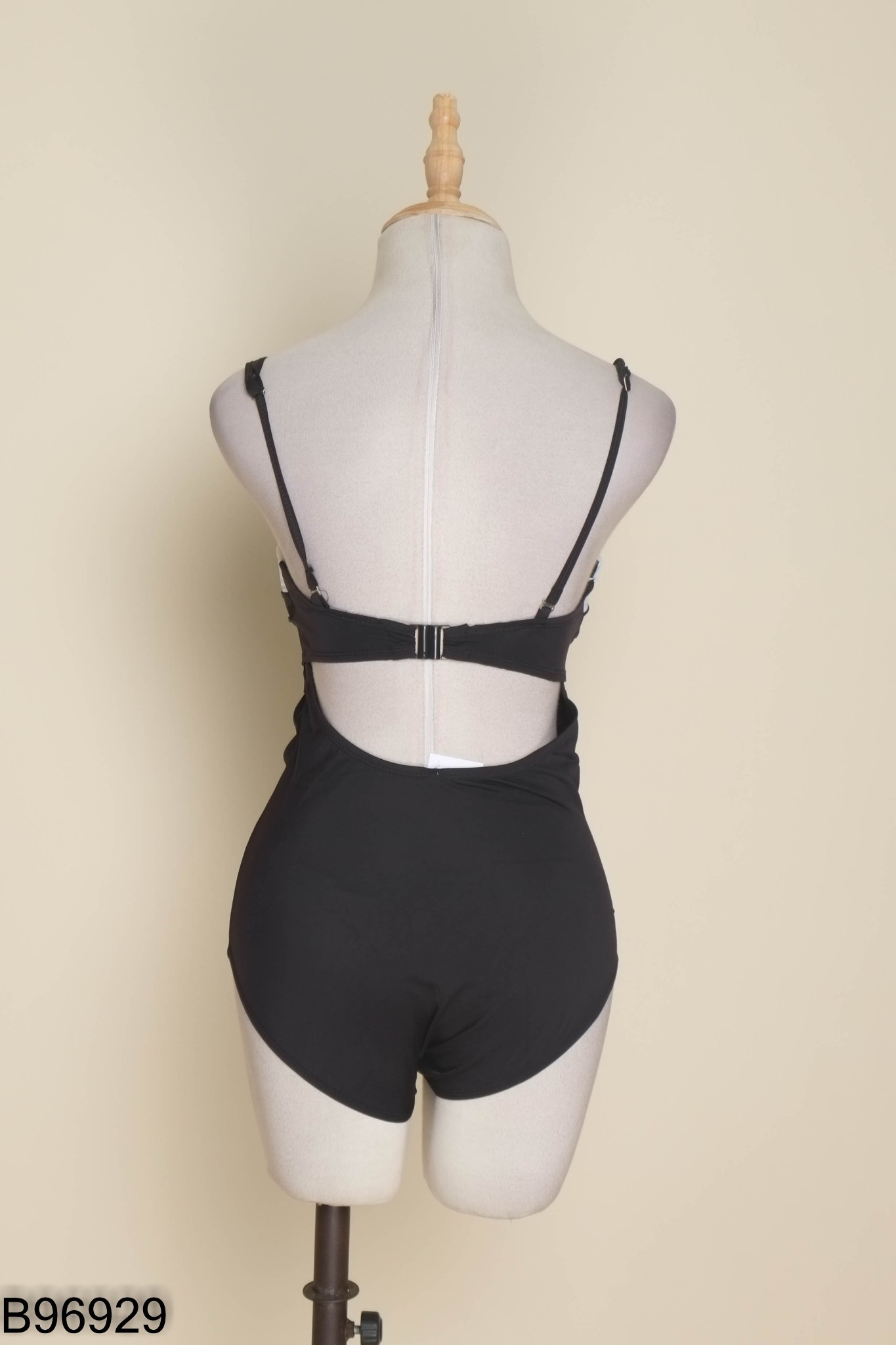 Bikini 1 mảnh hai dây đen phối trắng