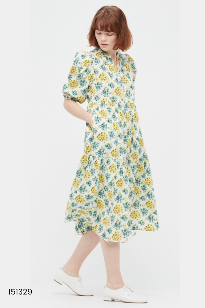 Váy UNIQLO hoa xanh vàng