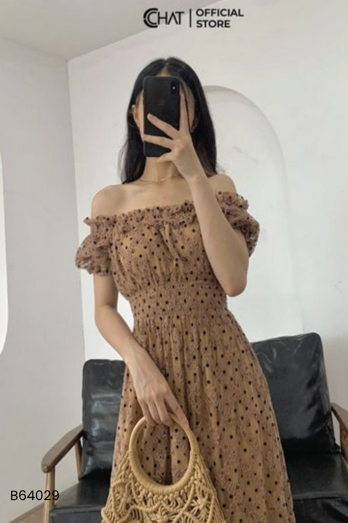 Váy trễ vai CCHAT nâu chấm bi