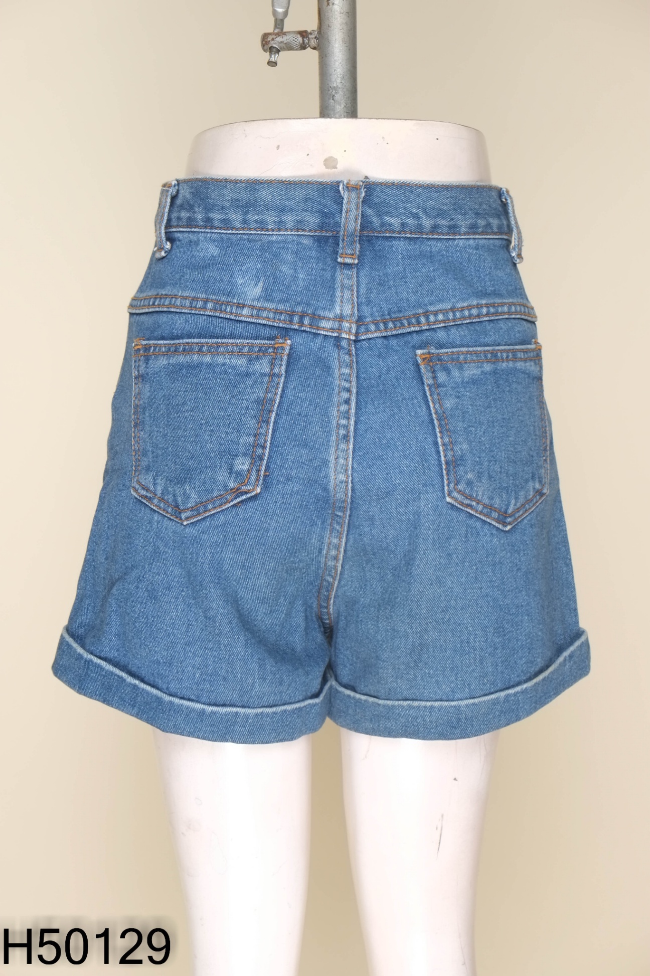 Quần shorts jeans xanh