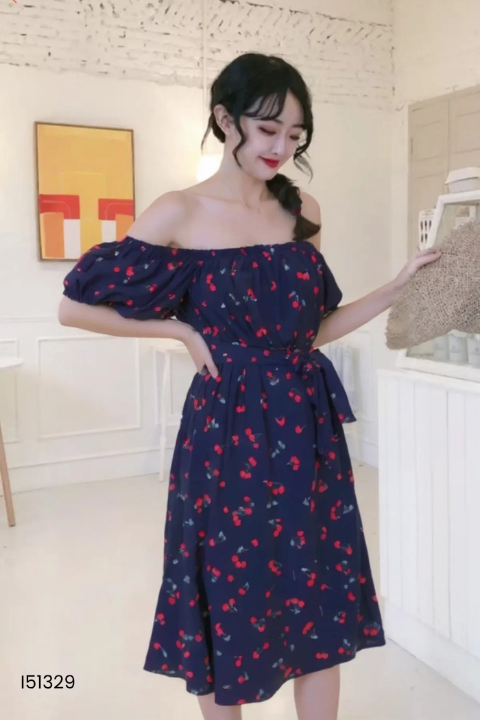 Váy xanh than họa tiết tay phồng