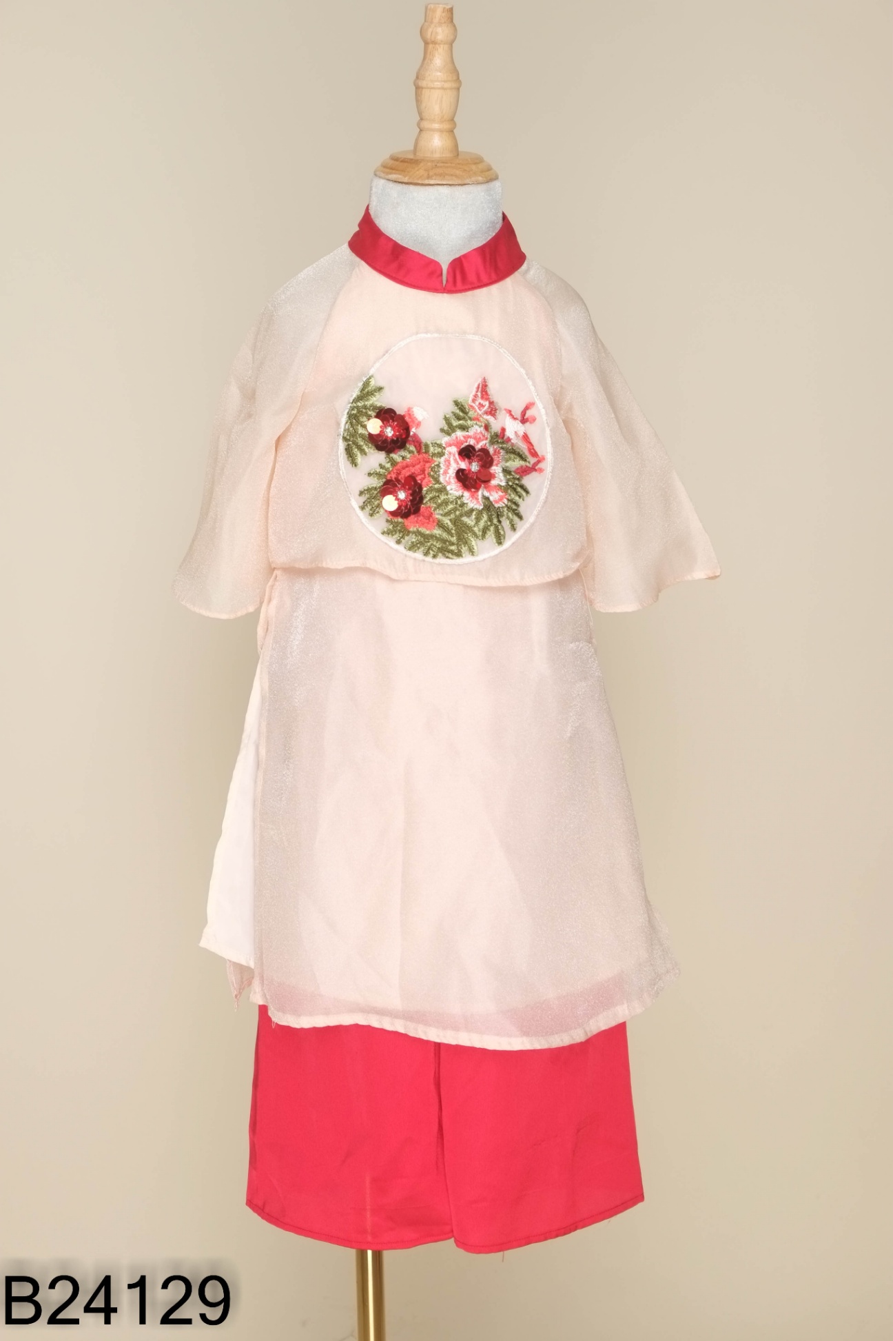 Set Áo dài be thêu hoa + quần đỏ KIDS
