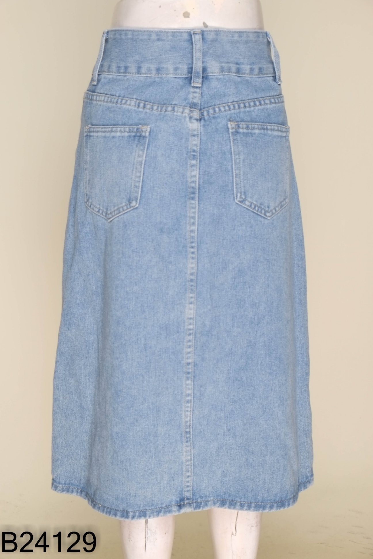 Chân váy jeans xanh 2 cúc