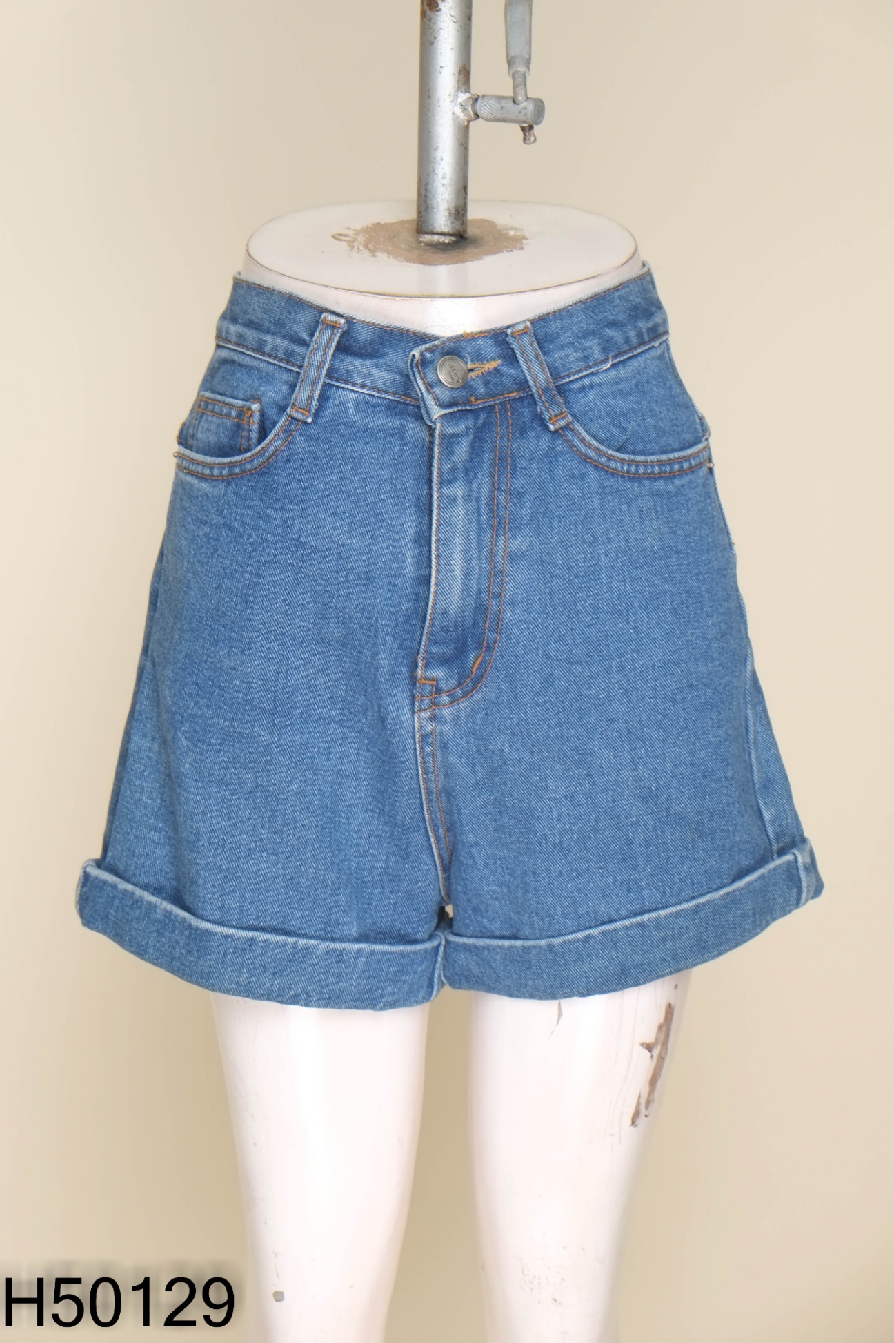 Quần shorts jeans xanh