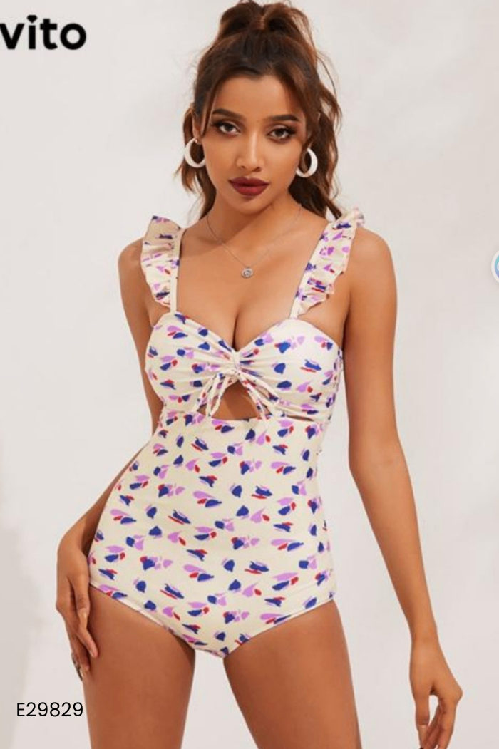 Bikini hồng hoạ tiết xoắn ngực