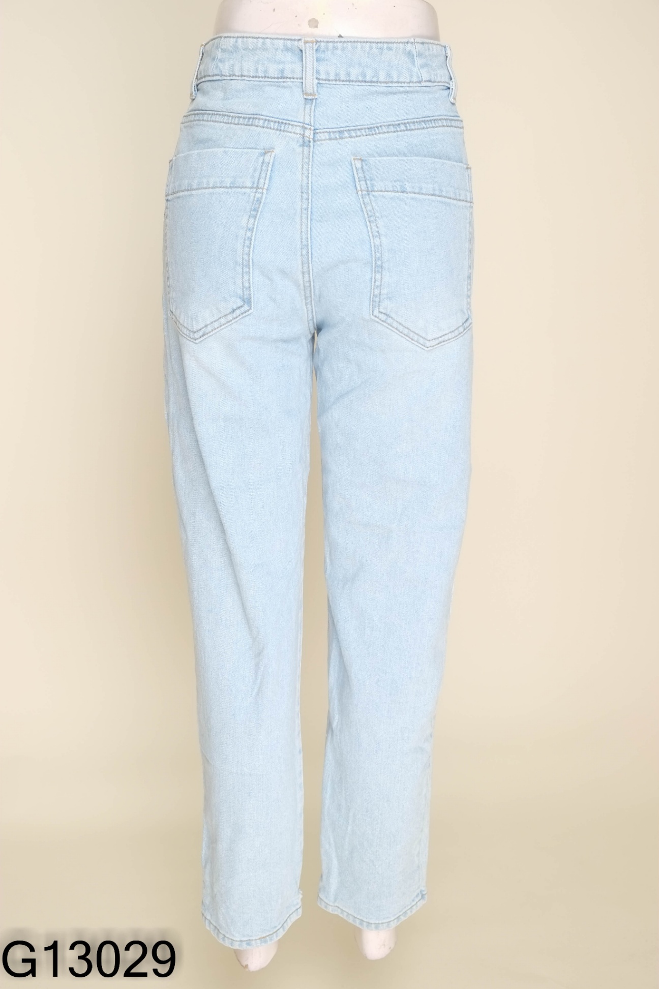 Quần jeans trơn xanh nhạt