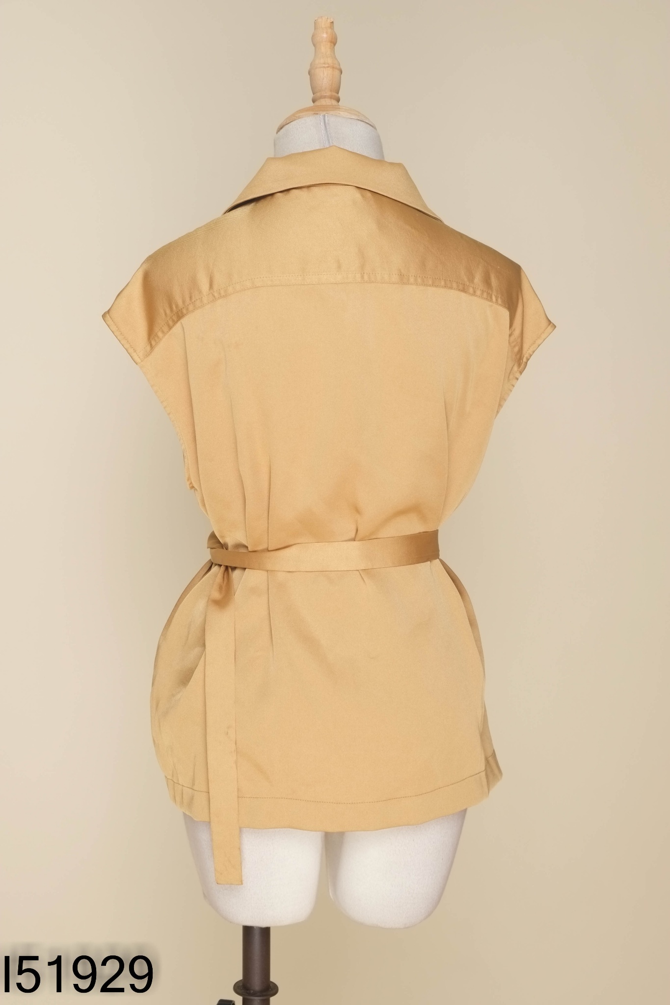 Áo S.PEARL lụa nâu be