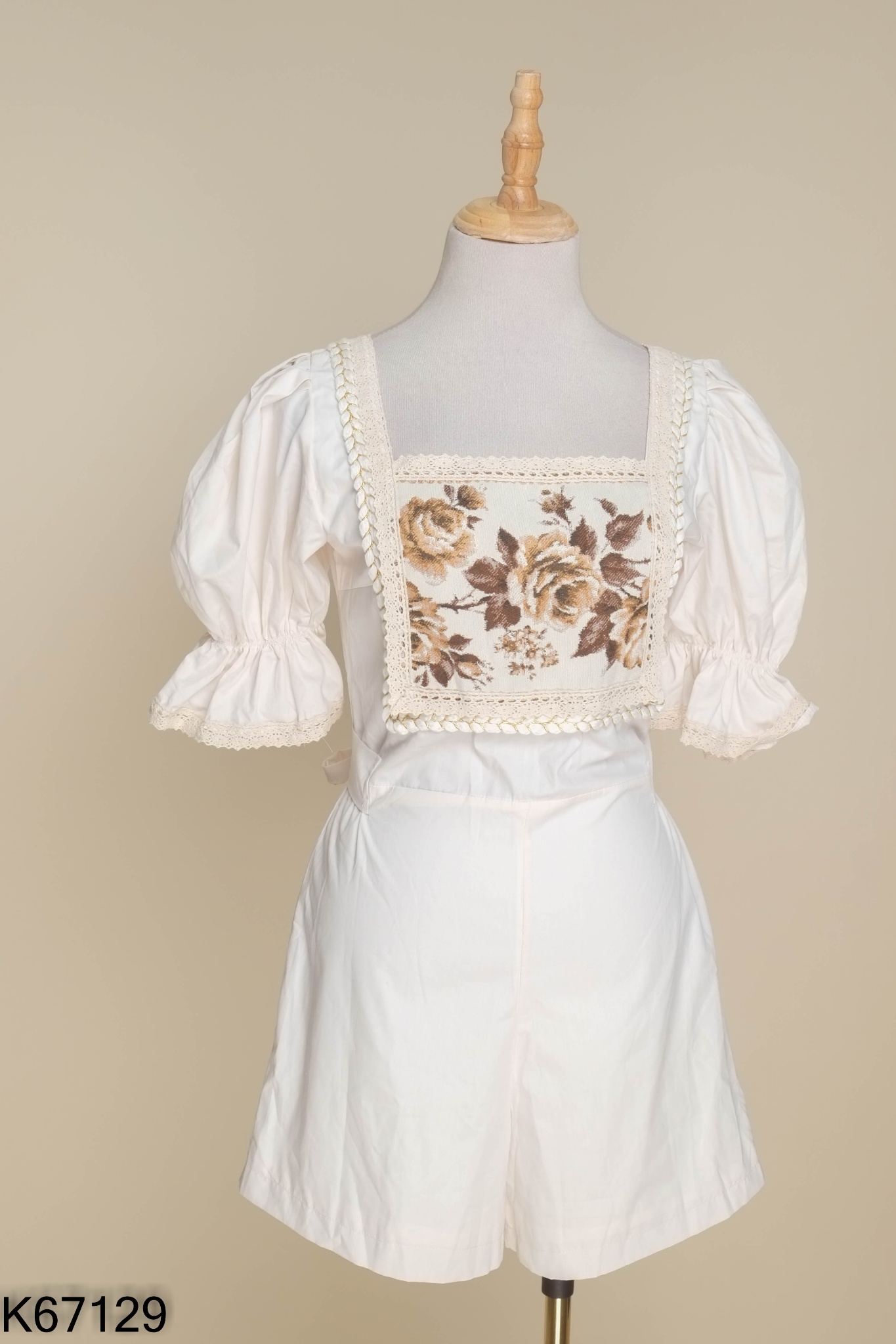 Jumpsuit be thêu hoa