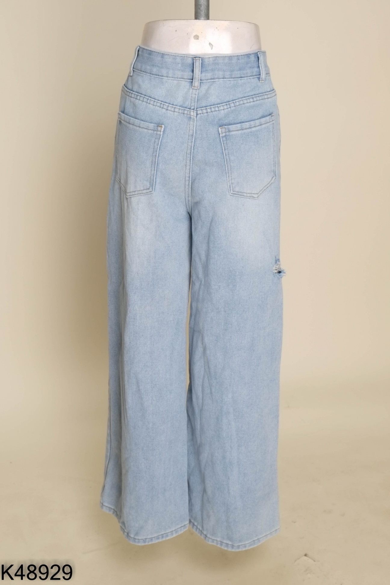 Quần jeans suông xanh rách