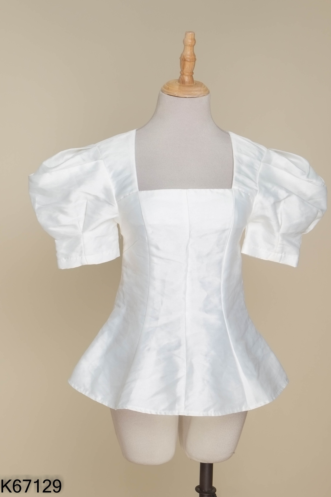 Áo trắng tay bồng