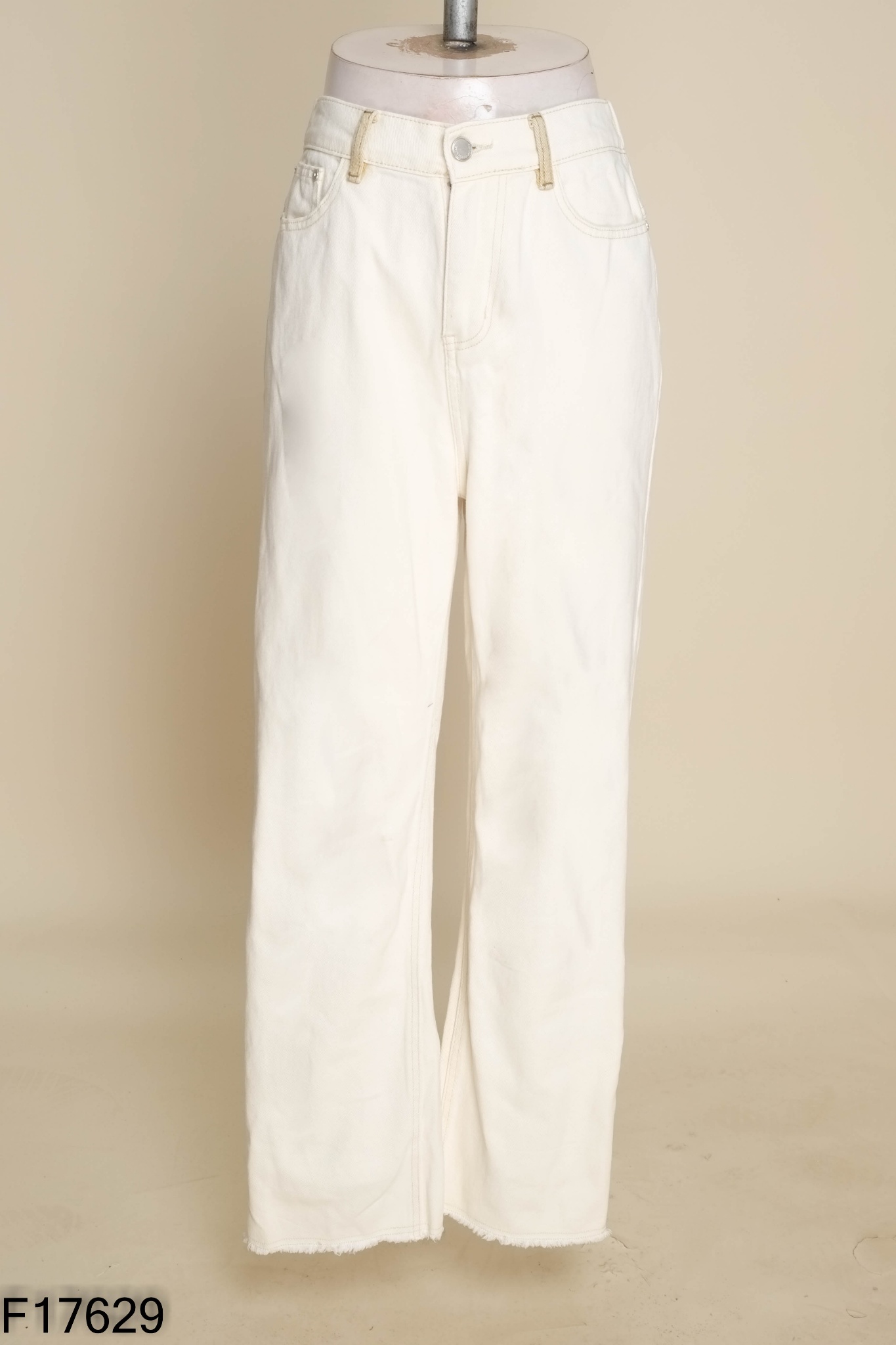 Quần jeans be túi nâu cắt gấu
