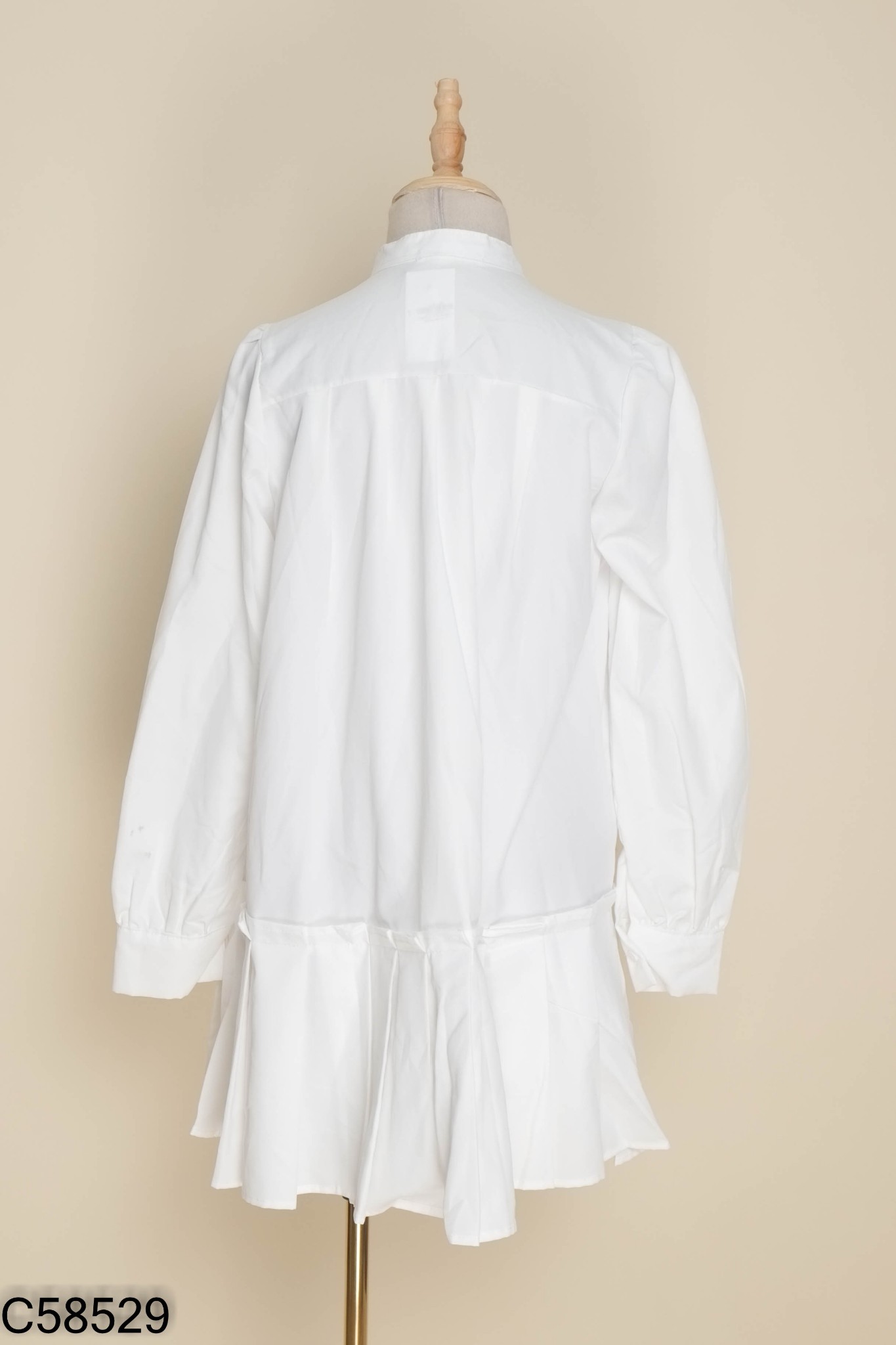 Vá babydoll trắng xếp ly
