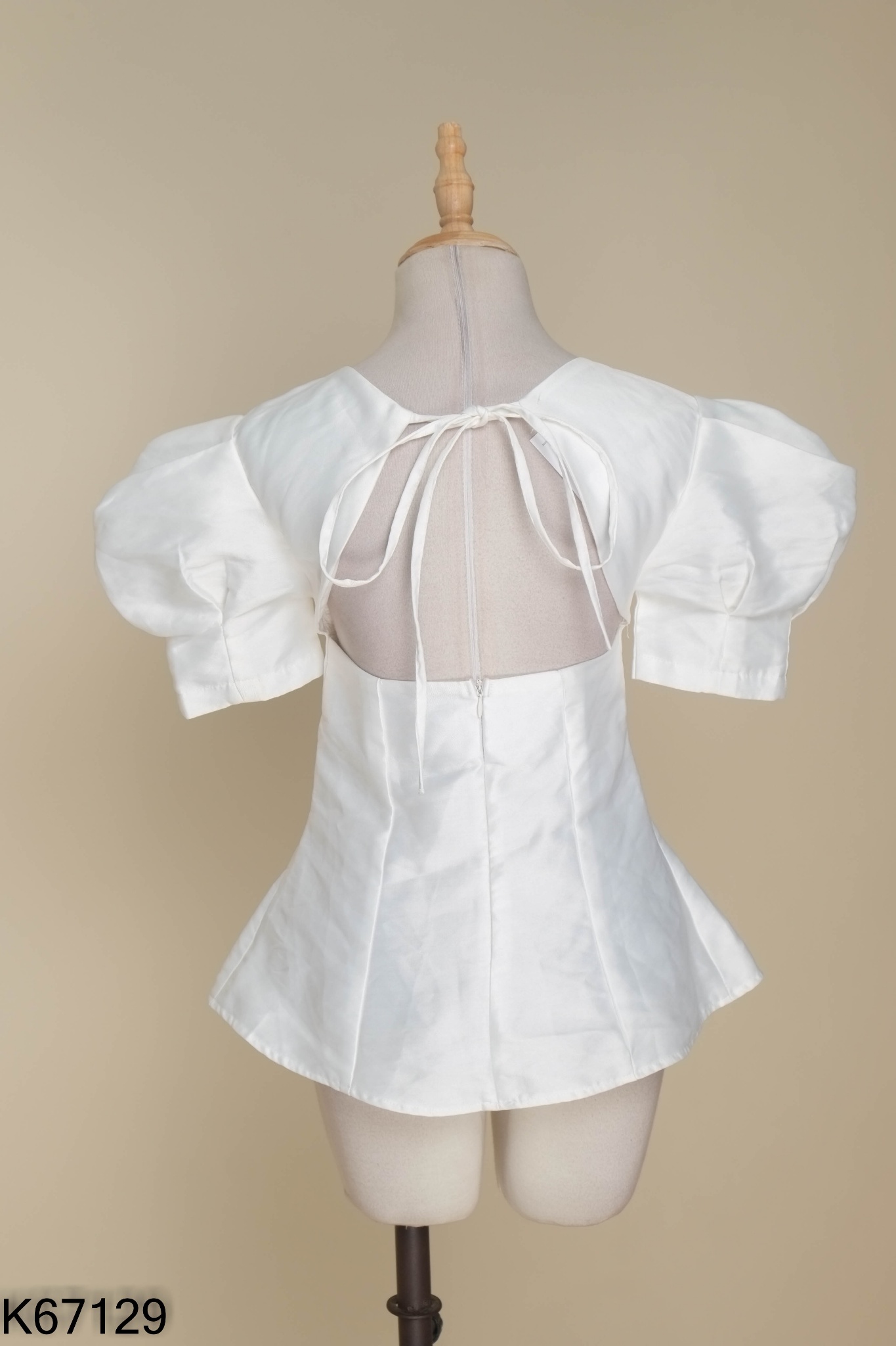 Áo trắng tay bồng